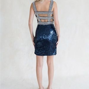 Cache Iridescent Blue Sequin Dress with Beaded Lattice Back Design Sz 4